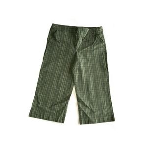 🍏 New York & Co. capris!